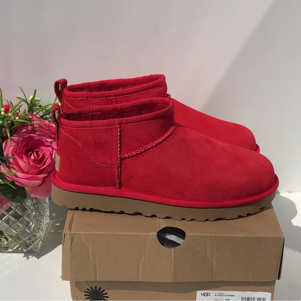 UGG Classic Ultra Mini - Picture 4 of 11